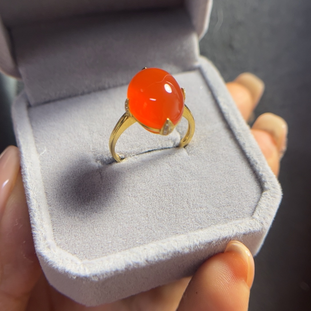 南红玛瑙戒指18K金镶嵌