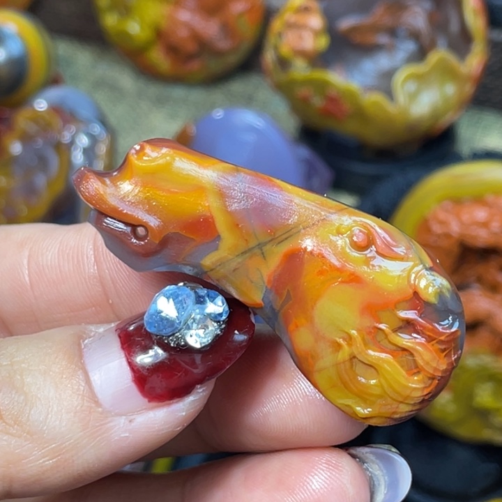 玛瑙/玉髓未镶嵌珠宝奇石阴阳面防骨马头