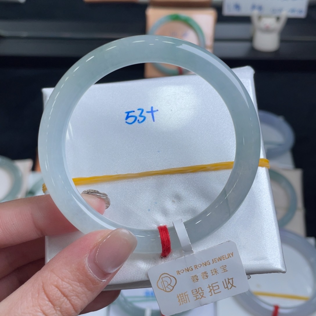 翡翠手镯未镶嵌1***拉翡翠