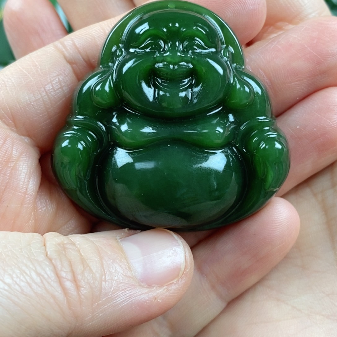 和田玉未镶嵌颈饰存****）