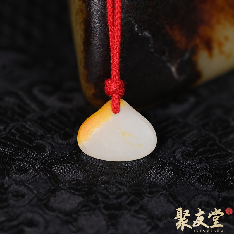 聚友堂王伟玉雕2.3克新疆和田玉籽料苏工平安锁挂件玉吊坠