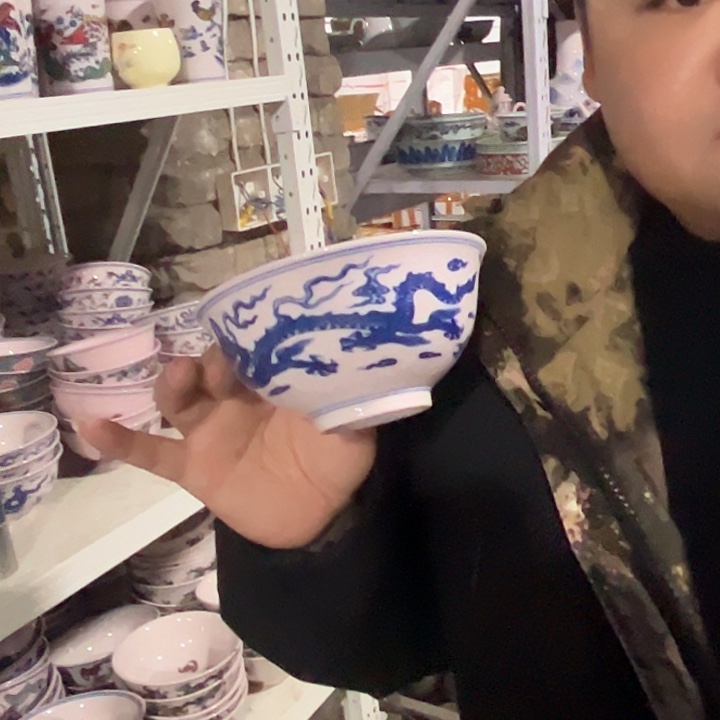 陶摆件景德镇老厂瓷高温红稀土5寸碗