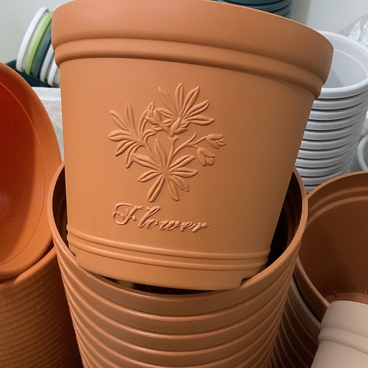 浮雕口22高19深色3个带托