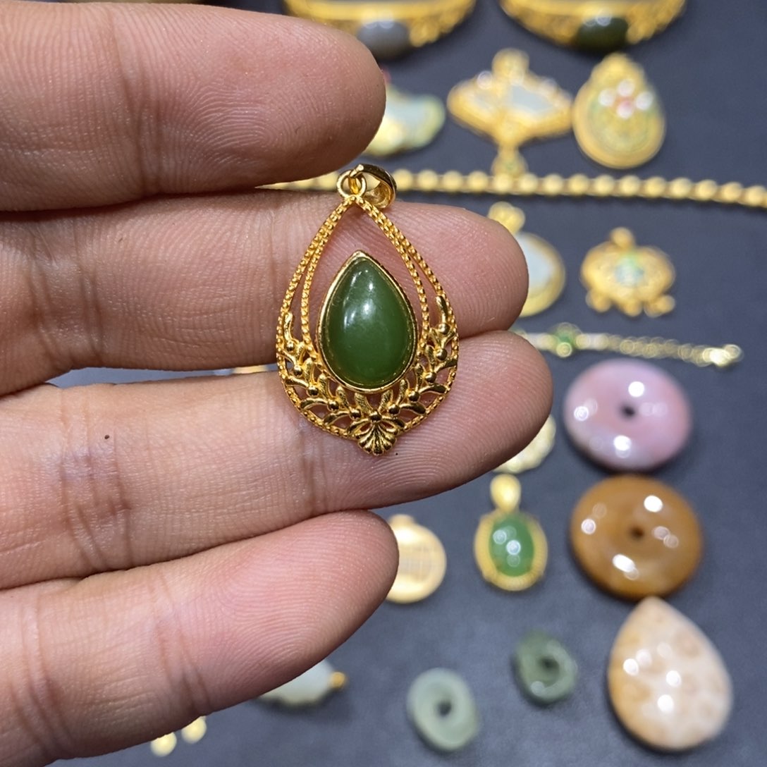 和田玉颈饰银S925镀金镶嵌