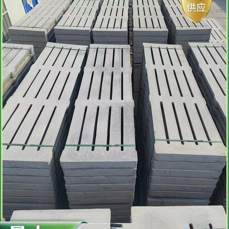  畜牧养殖机制水泥漏粪板猪牛羊用漏粪地板保育猪羊床水泥板畜牧