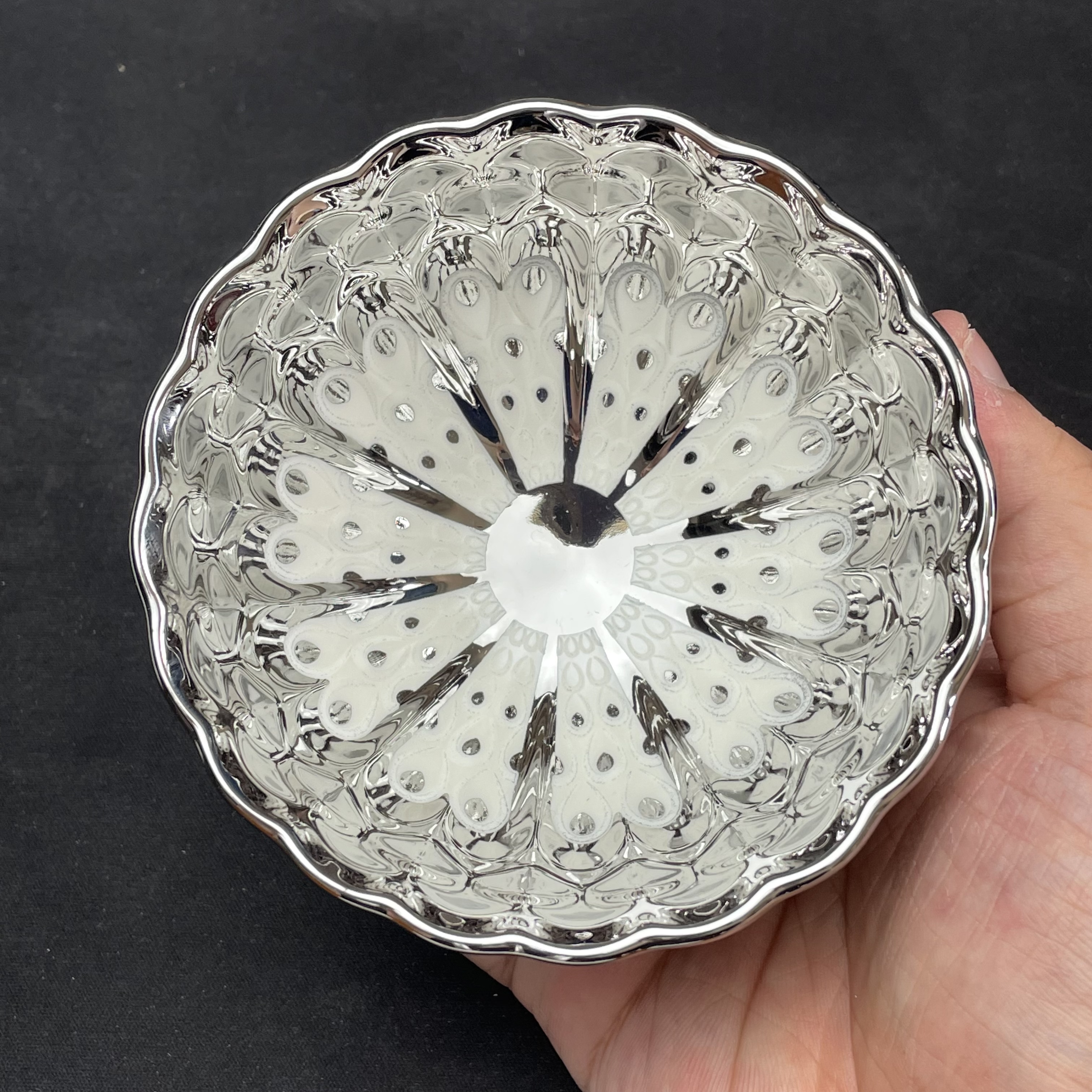 夜光银孔雀建盏主人杯