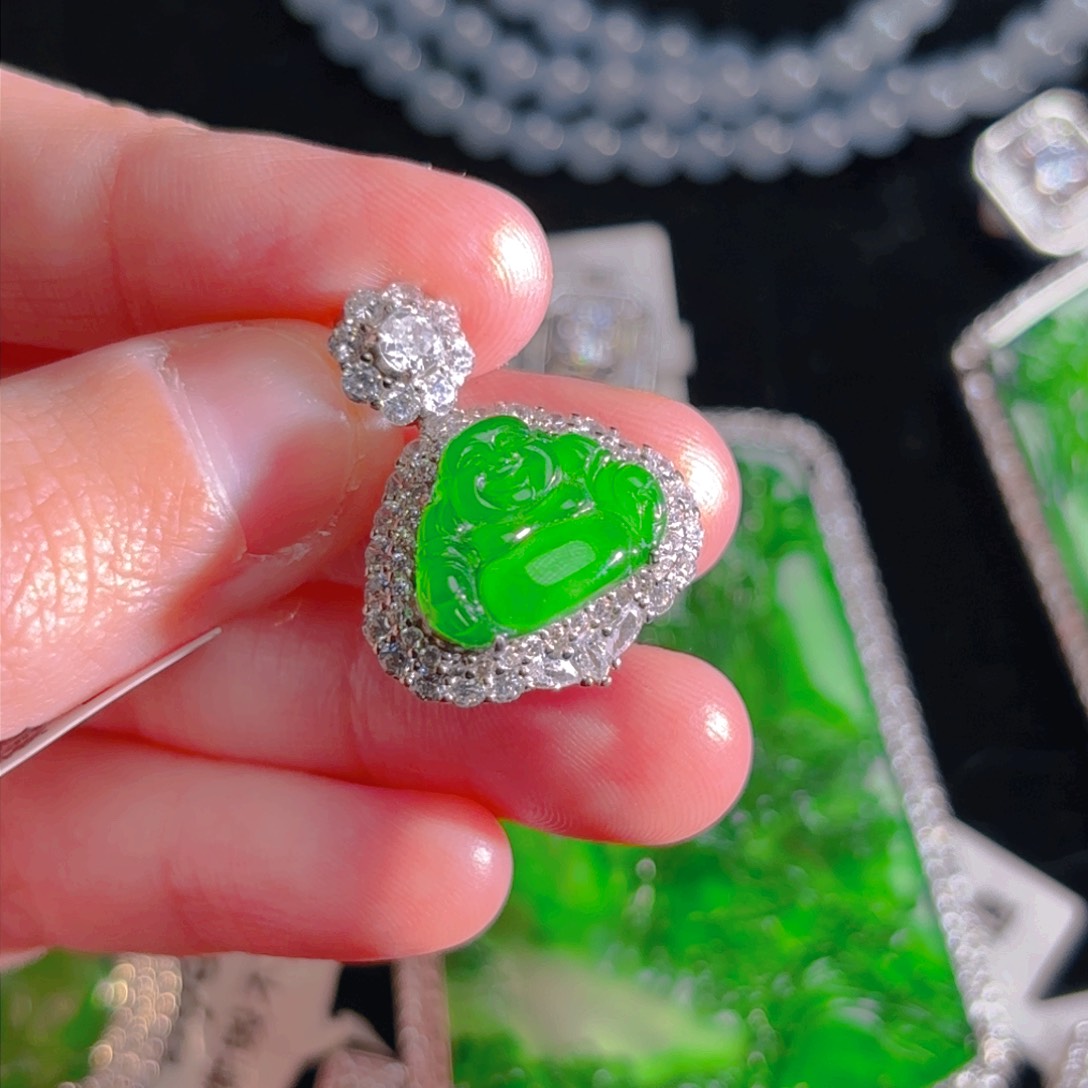 翡翠颈饰银S925镶嵌佛公