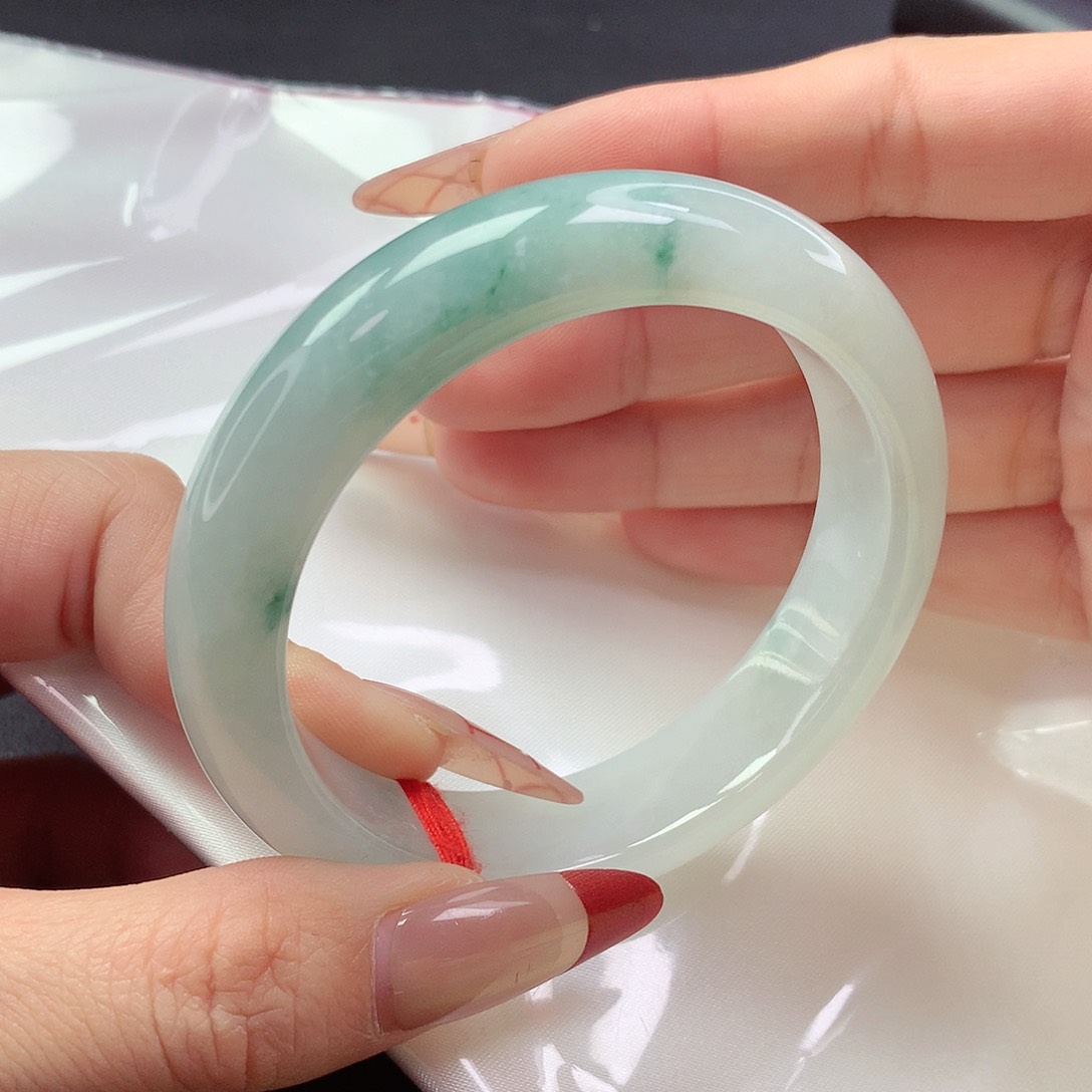 【闪购商品】翡翠手镯未镶嵌a 1