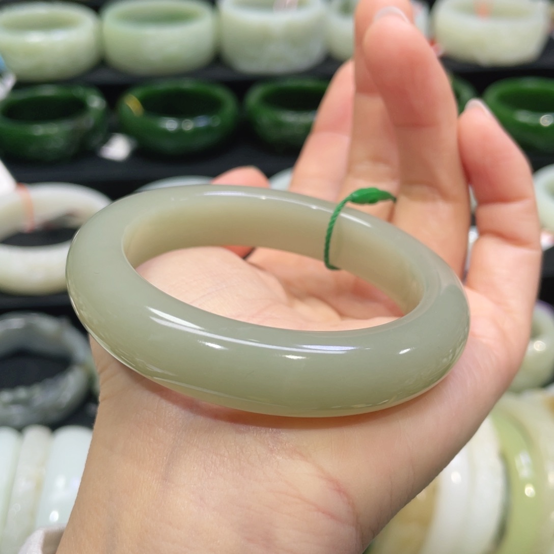 未镶嵌手镯和田玉42