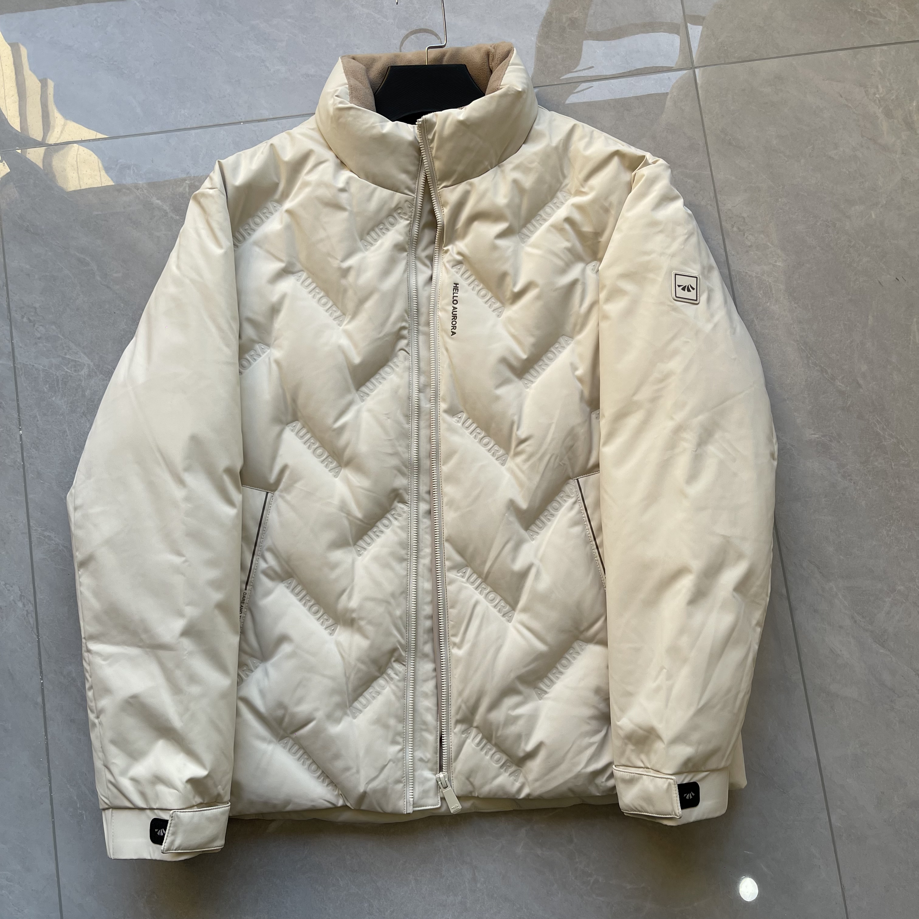 H冬季立领短款极光鹅绒保暖轻盈