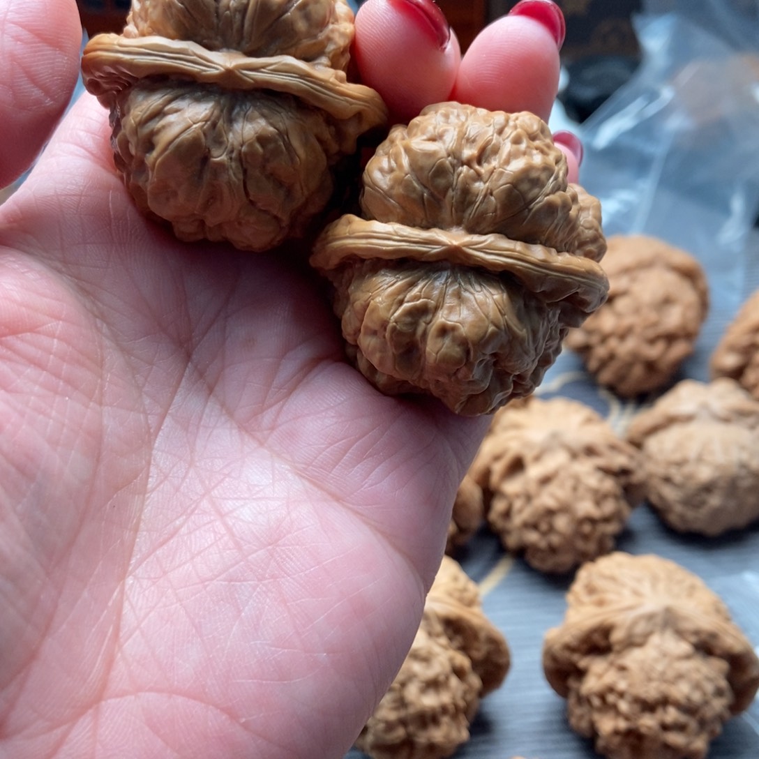 改***数文玩核桃吊坠核桃