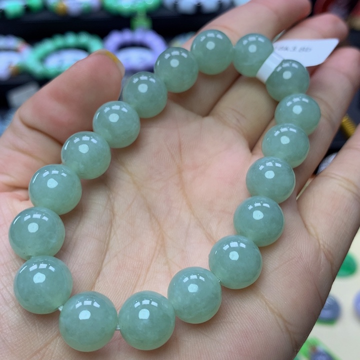 翡翠手链未镶嵌翡翠