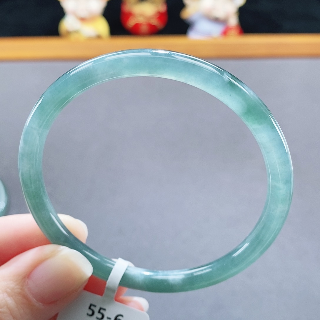 翡翠未镶嵌手镯109