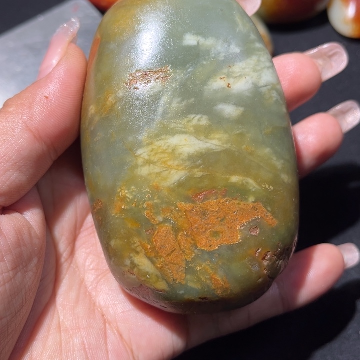 和田玉未镶嵌珠宝奇石