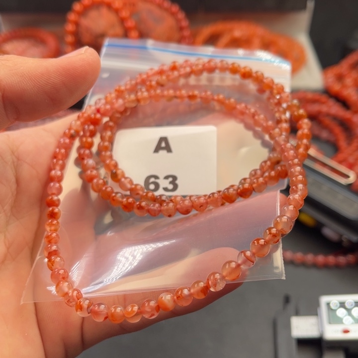 南红玛瑙未镶嵌多样性发货默认微瑕称重5mm