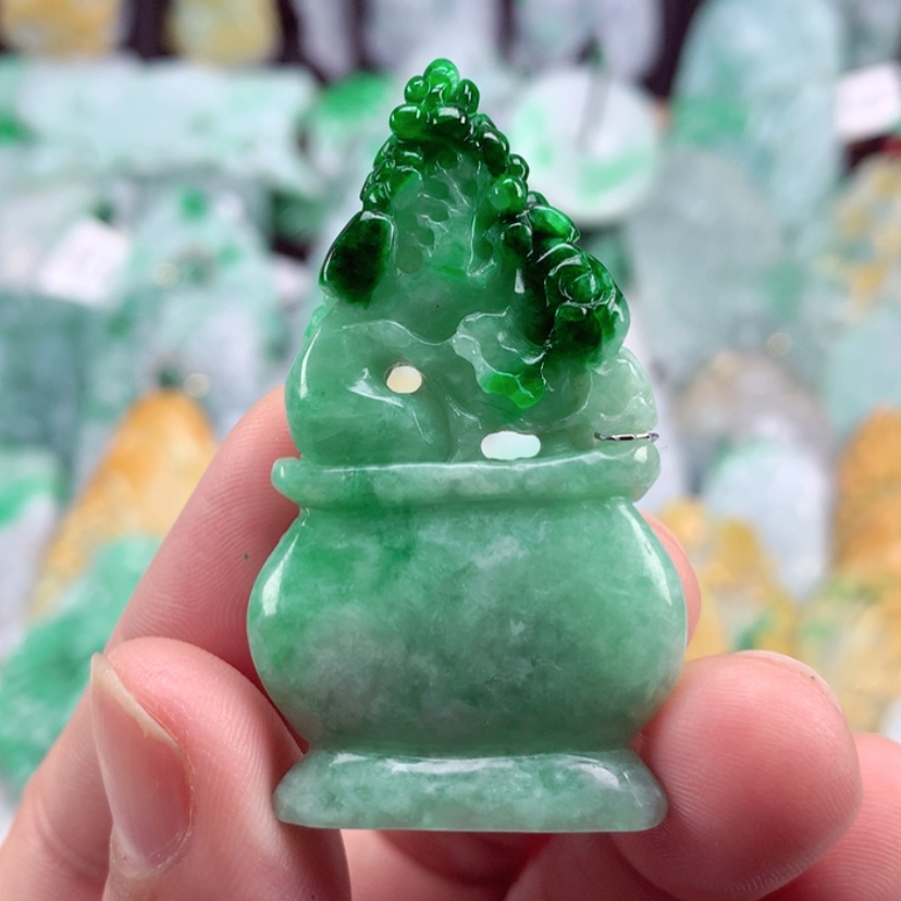 【闪购商品】翡翠吊坠(不含链)未镶嵌