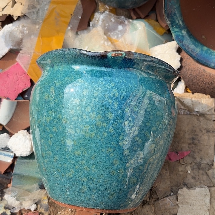 正品紫砂口18高16瑕疵