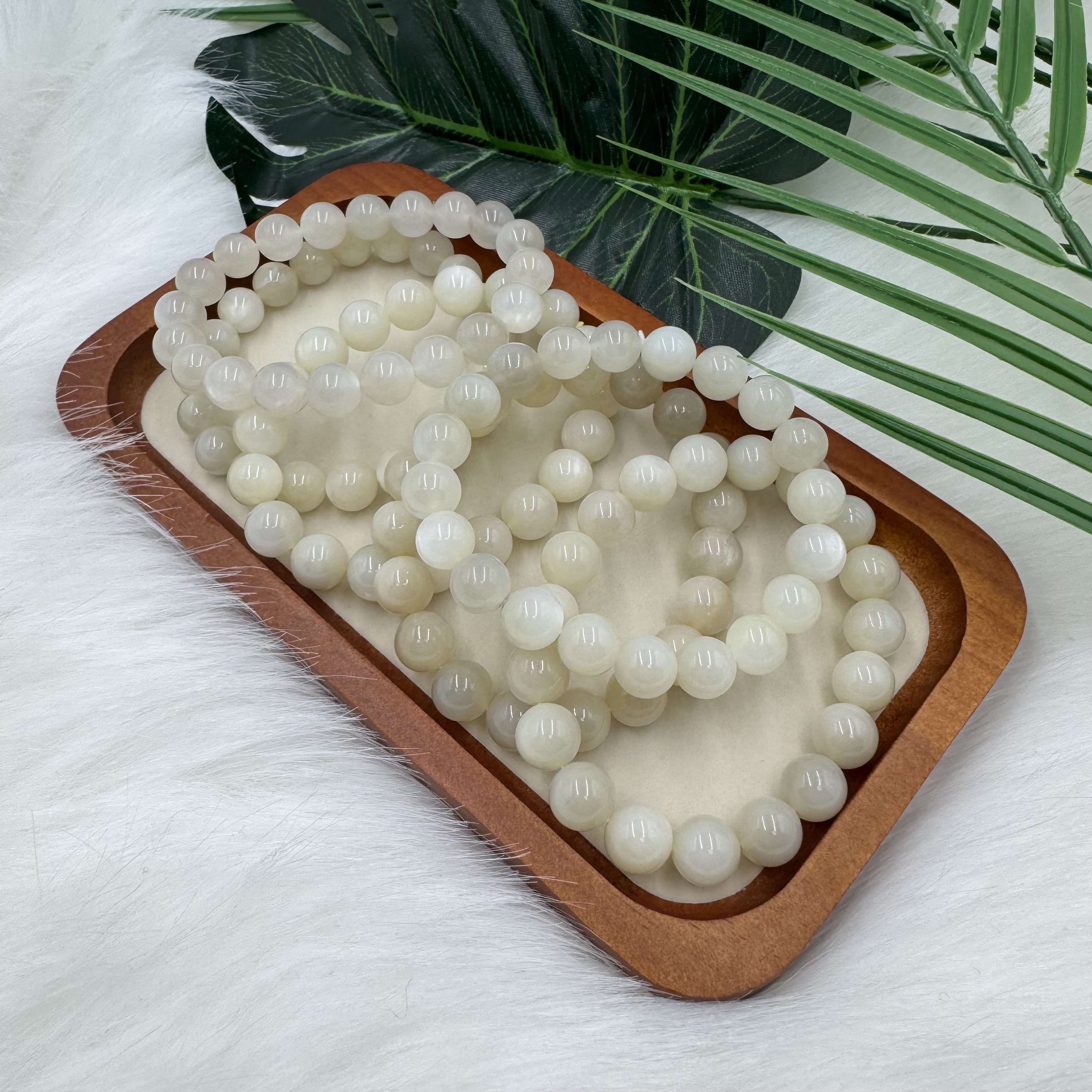 s12纯天然奶油白月光手串多样发其一