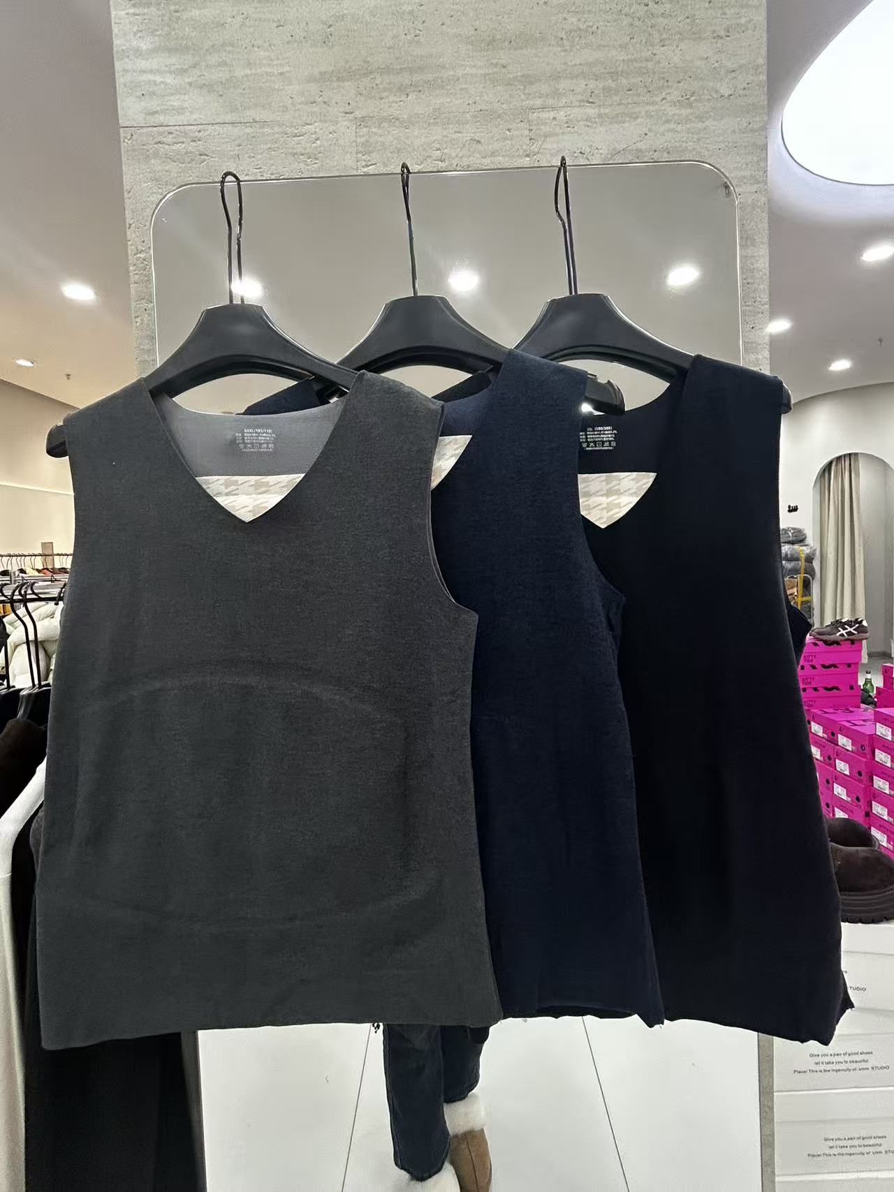 女南南加绒无袖上衣YL