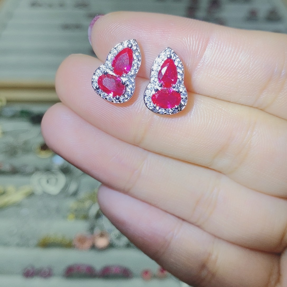 【闪购商品】托帕石耳饰银S925镶嵌