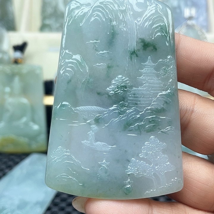 颈饰未镶嵌翡翠无****！天然缅甸翡翠A货山水牌