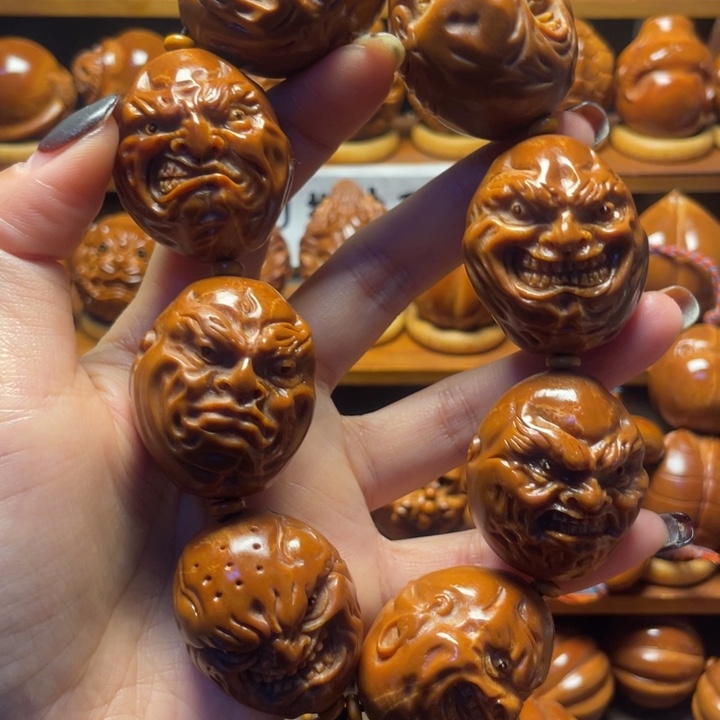 把件橄榄核恶僧手持