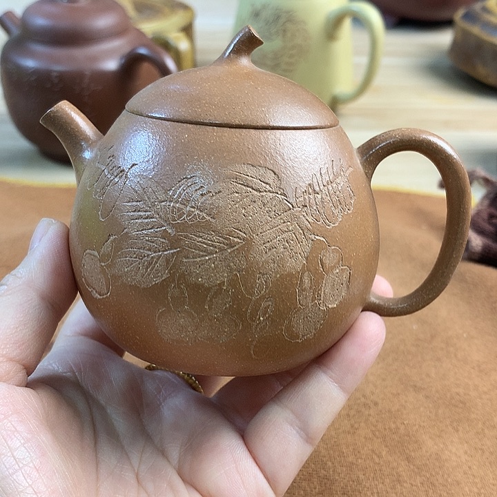 紫砂微瑕瑕疵茄瓜壶降坡泥