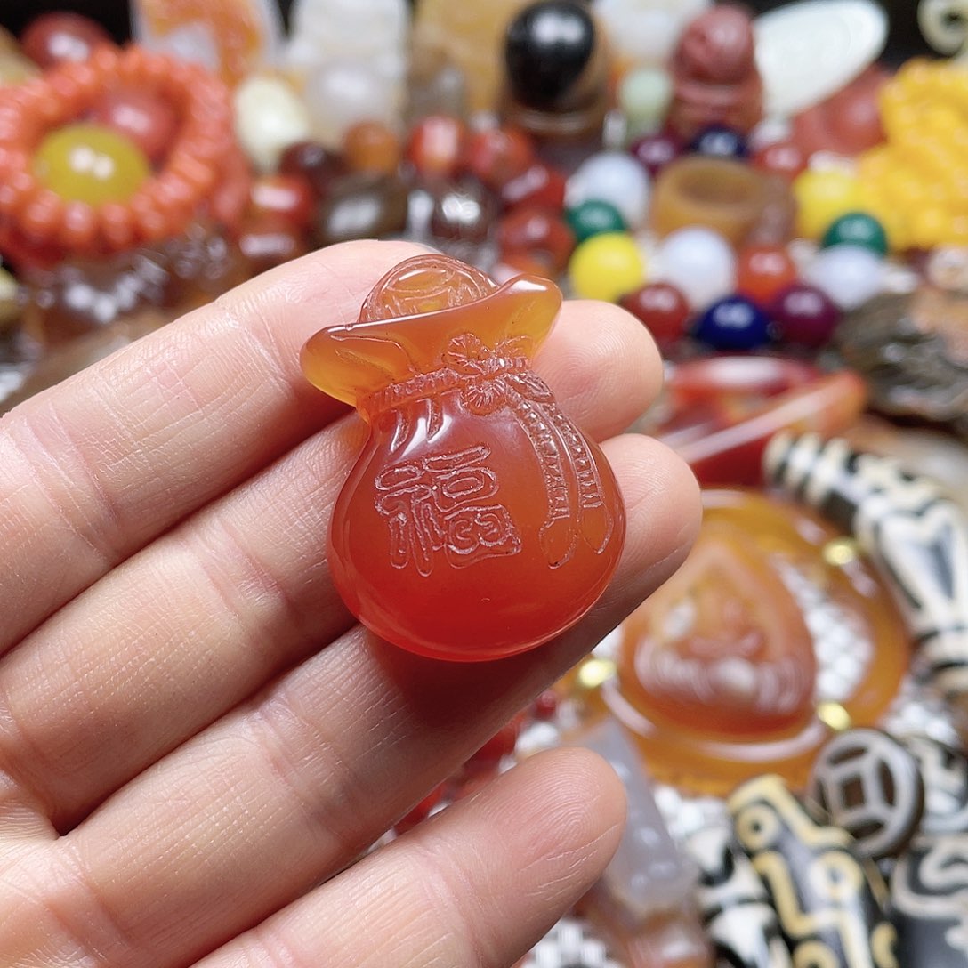 玛瑙/玉髓挂件未镶嵌