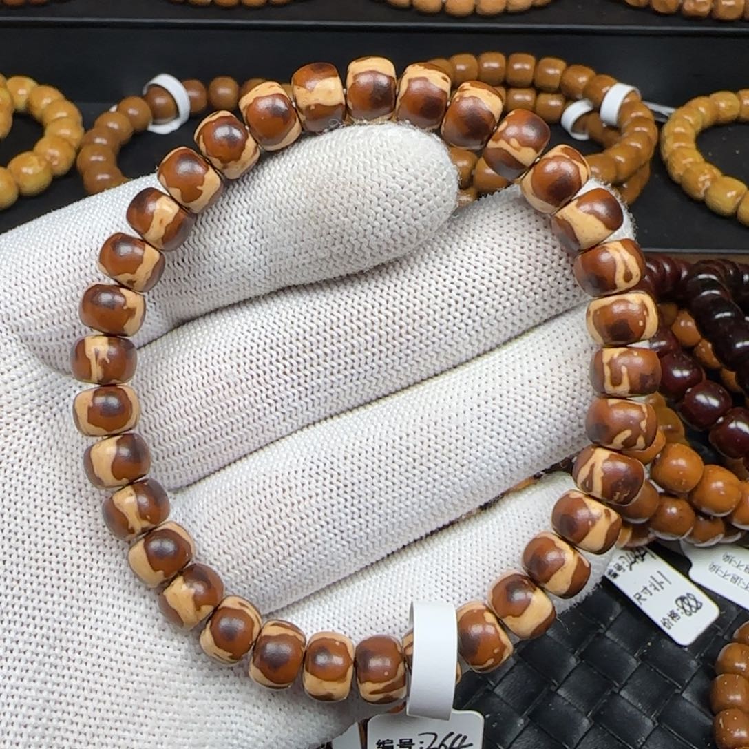 栋***紫金鼠手串8.6mm纯肉虎皮三花264