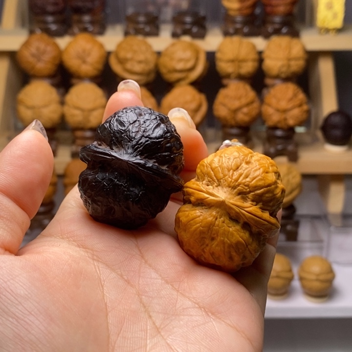 n***c吊坠文玩核桃40鸳鸯玉罗汉Y008