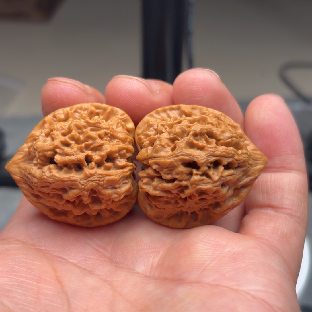 二***黑吊坠文玩核桃太行龙纹而黑