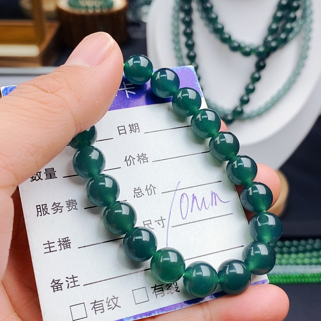 翡翠手链未镶嵌翡翠