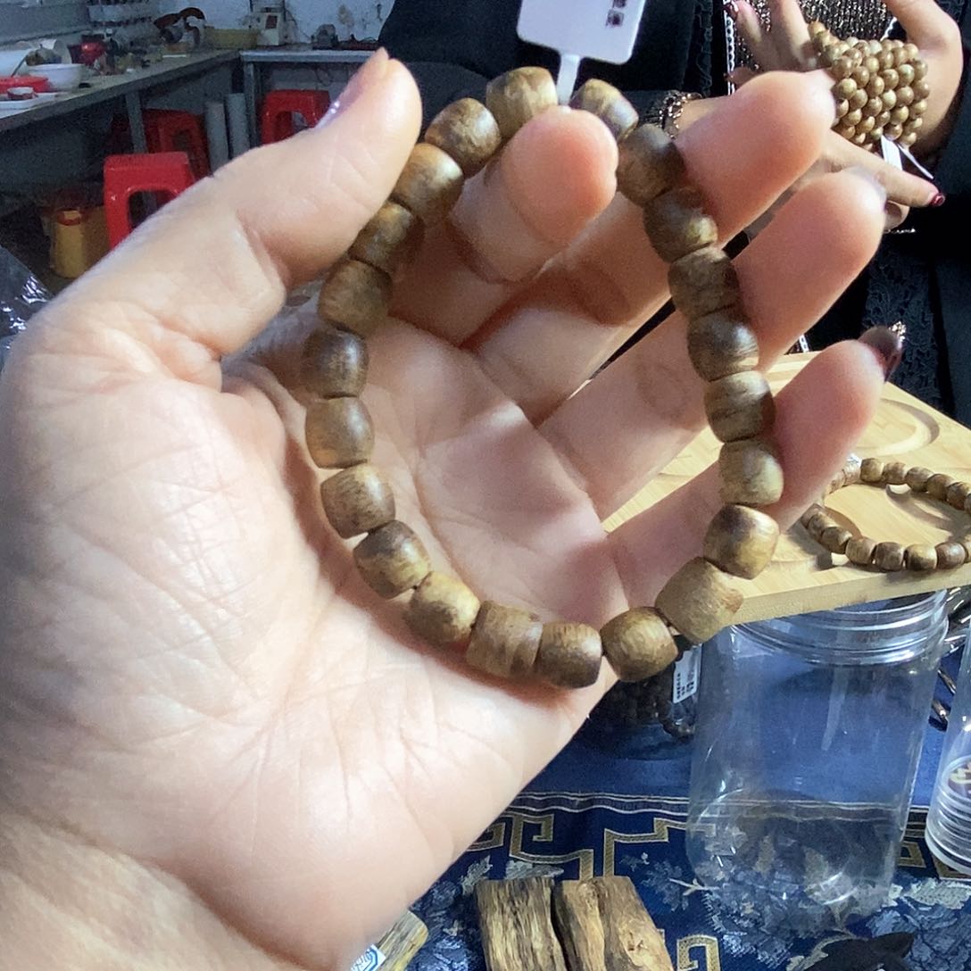 沉香手串@*南天然野绿鼓珠单圈0.9/5克+多样性发一