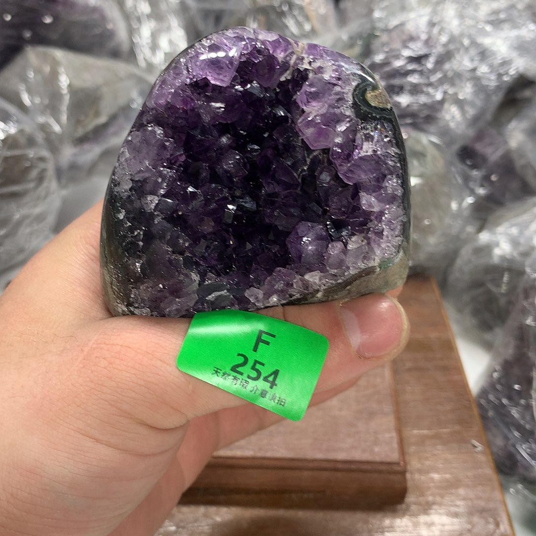 紫晶大型摆件（非配饰）未镶嵌