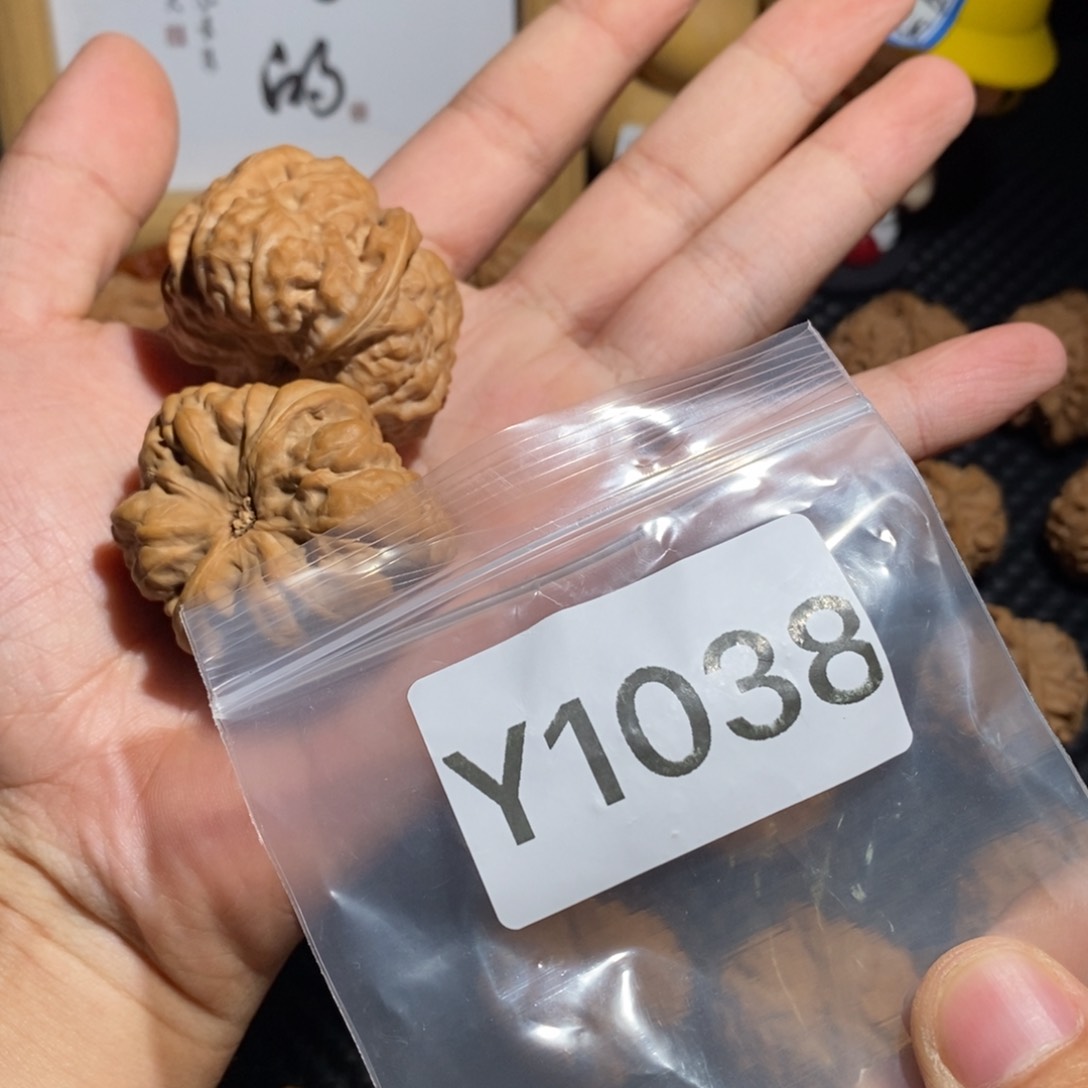 文玩核桃把件?****?蛤蟆头