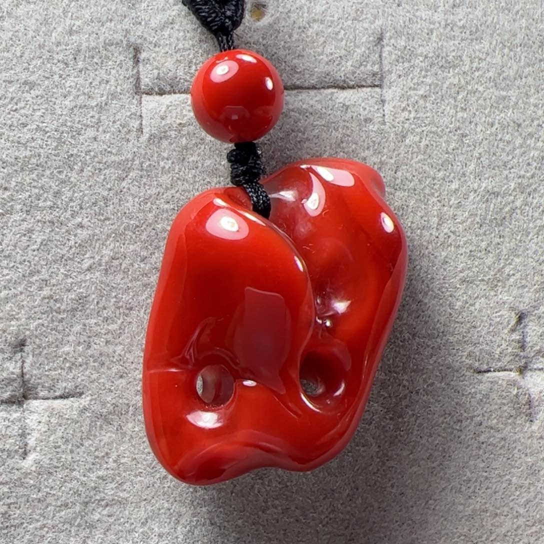 南红玛瑙随型吊坠未镶嵌