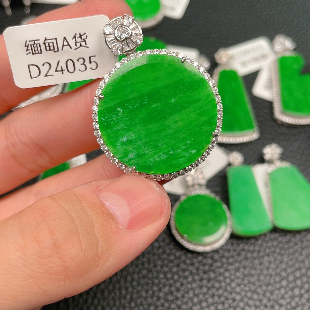 【闪购商品】翡翠吊坠(不含链)银S925镶嵌