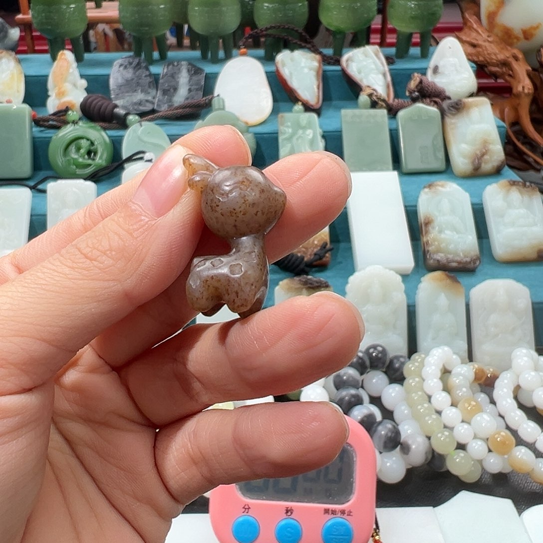 和田玉颈饰未镶嵌小*