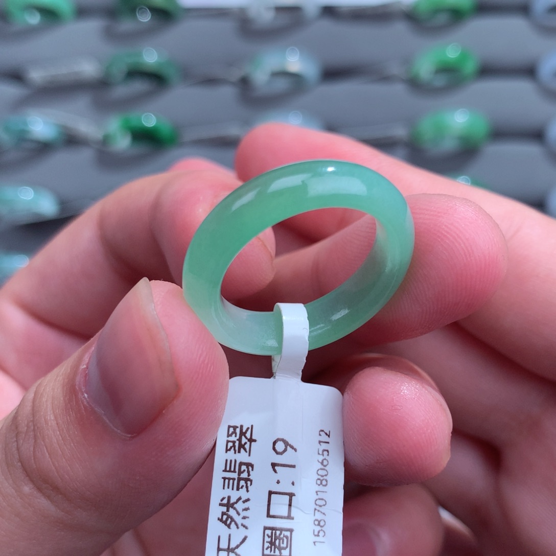翡翠戒指未镶嵌天然