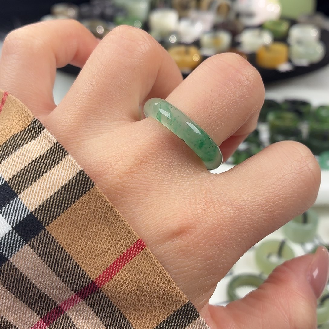 和田玉未镶嵌戒指S28非洲翠细条19.4