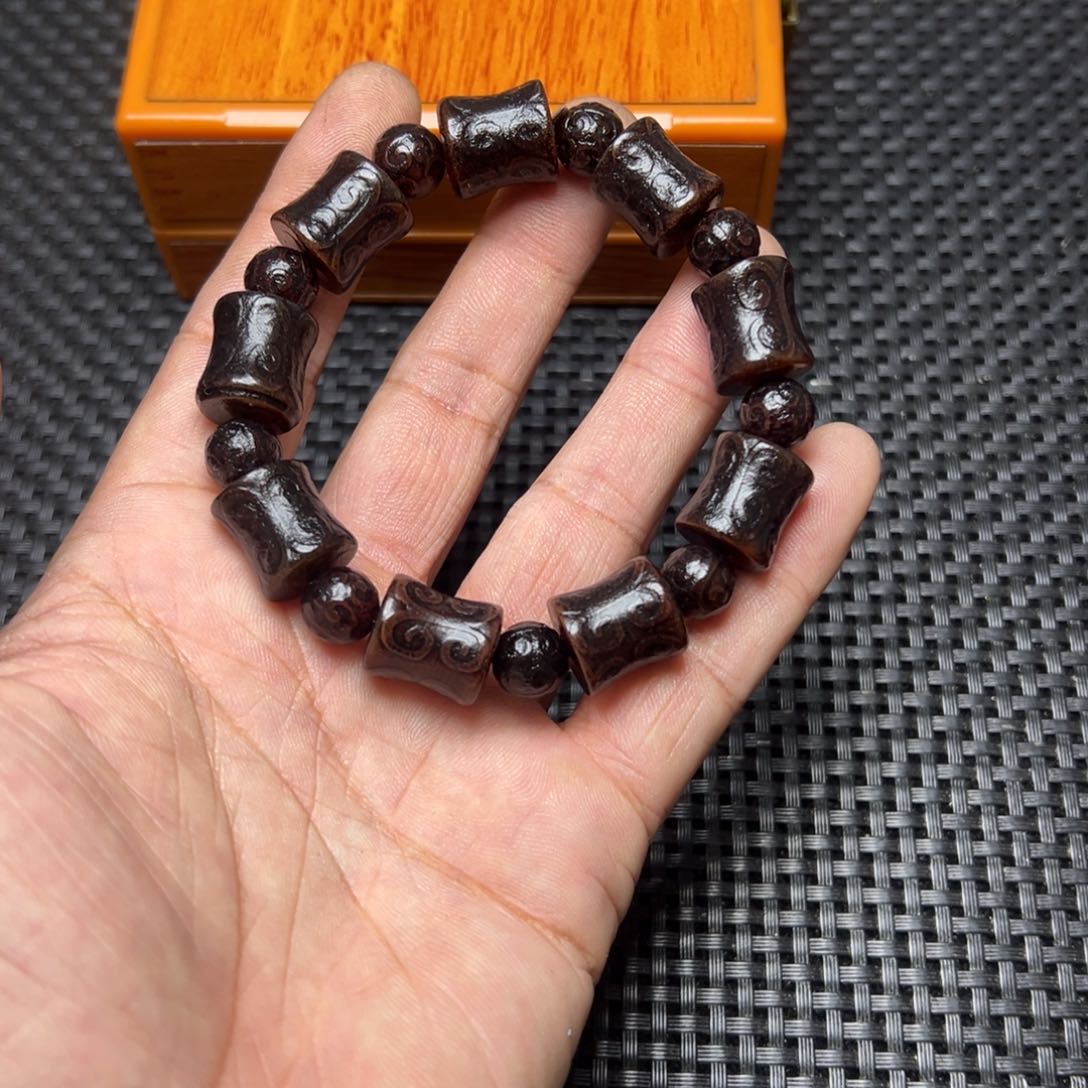 未镶嵌手链玛瑙/玉髓眰**狗