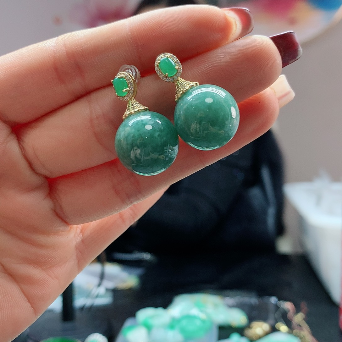 【闪购商品】翡翠耳饰未镶嵌，