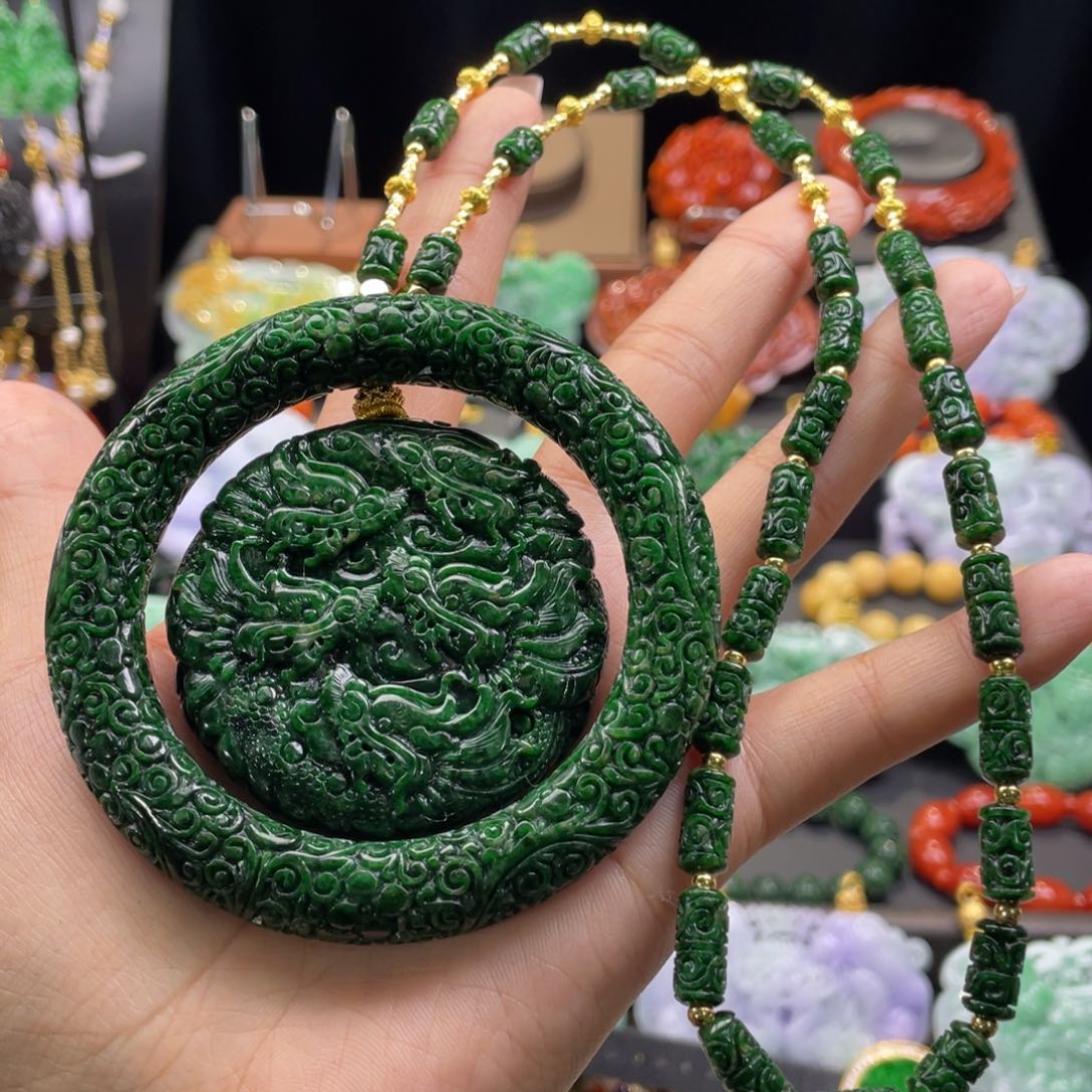 翡翠手镯未镶嵌代编织