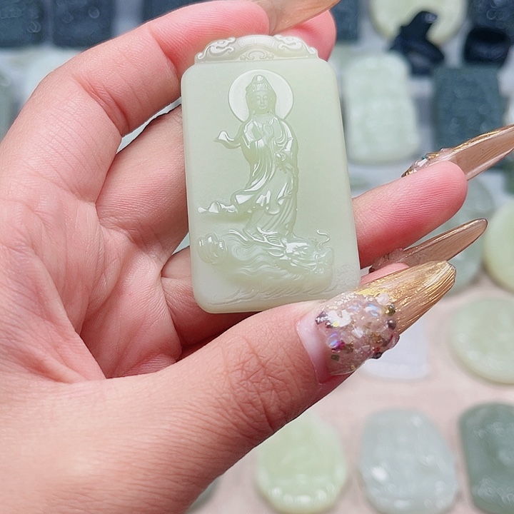 和田玉未镶嵌颈饰