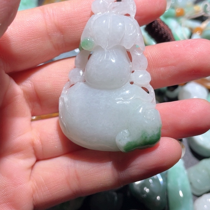 【闪购商品】翡翠颈饰未镶嵌天然翡翠