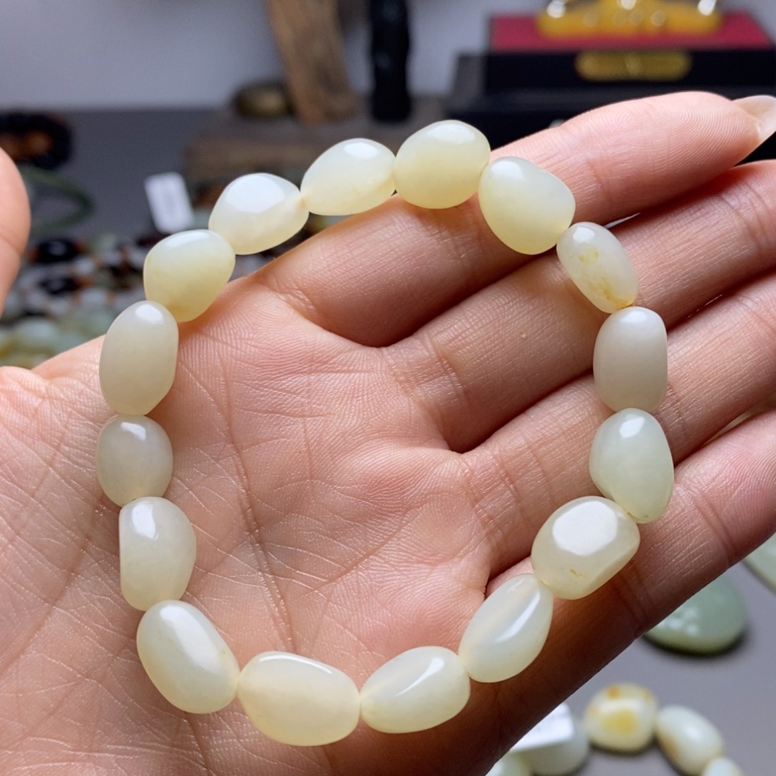 和田玉未镶嵌手链