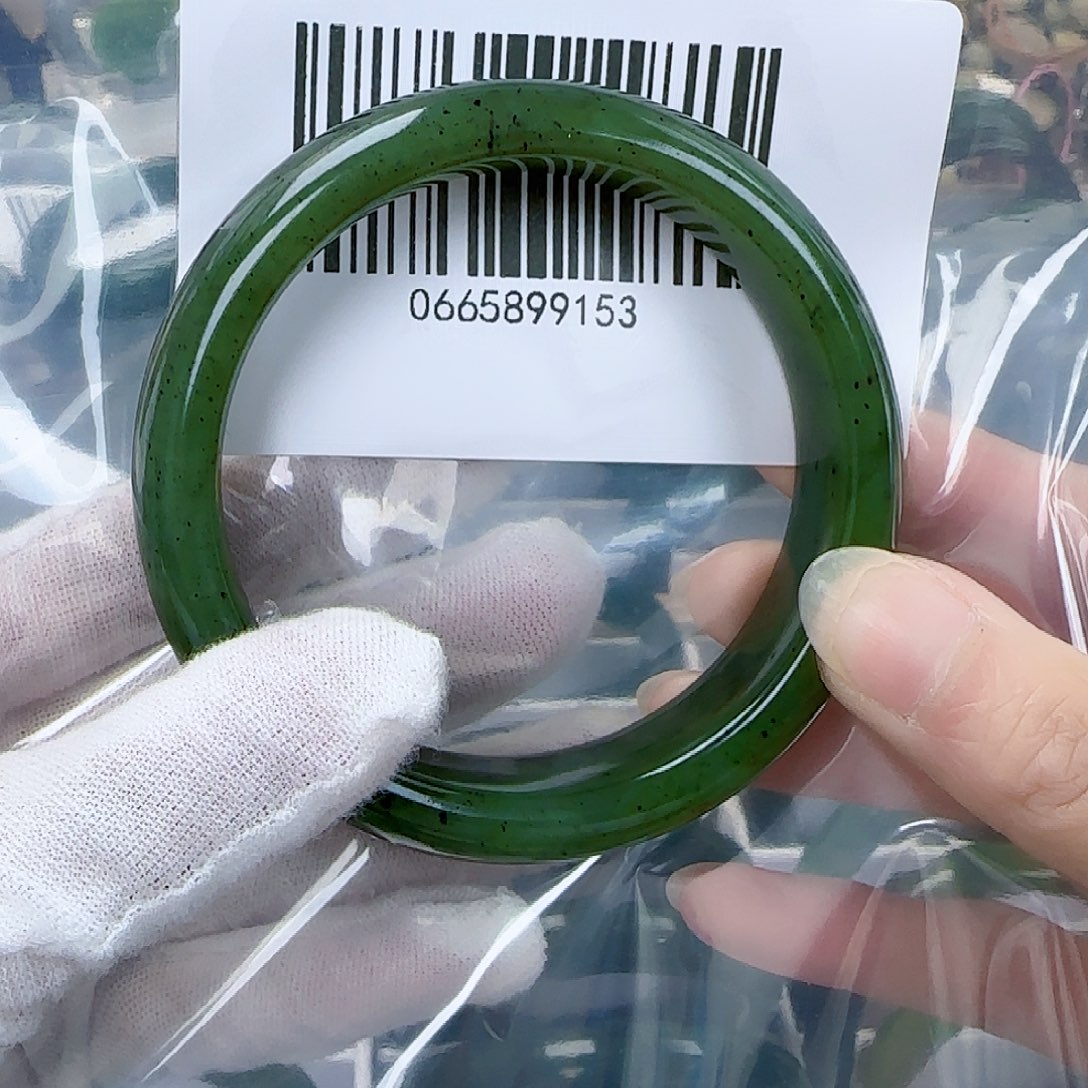 和田玉（碧玉）手镯未镶嵌61