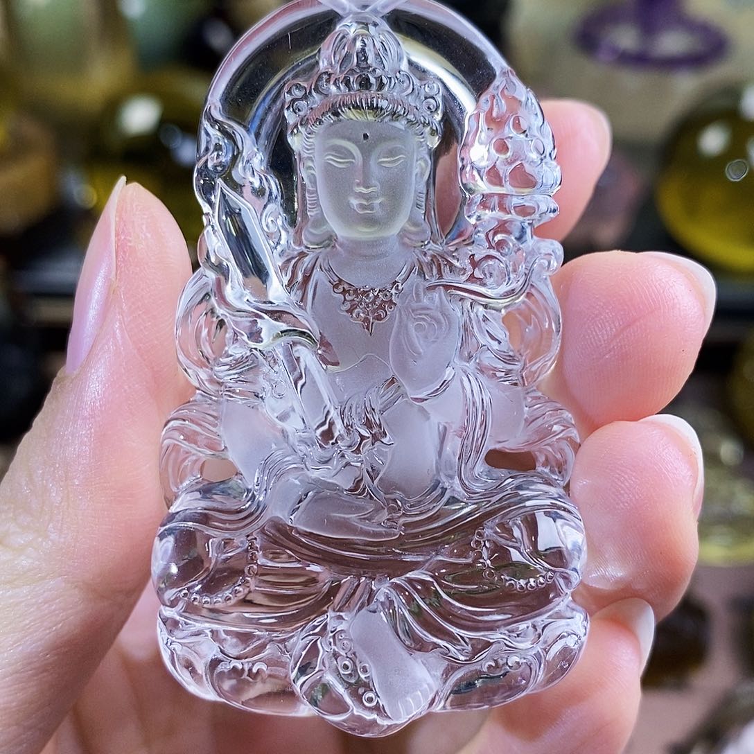 水晶吊坠赠珠链未镶嵌静**深赠珠链
