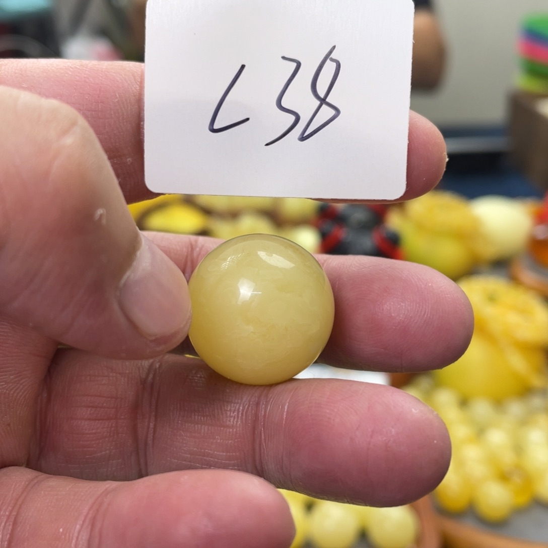 手链琥珀未镶嵌多样性发，发其中一件