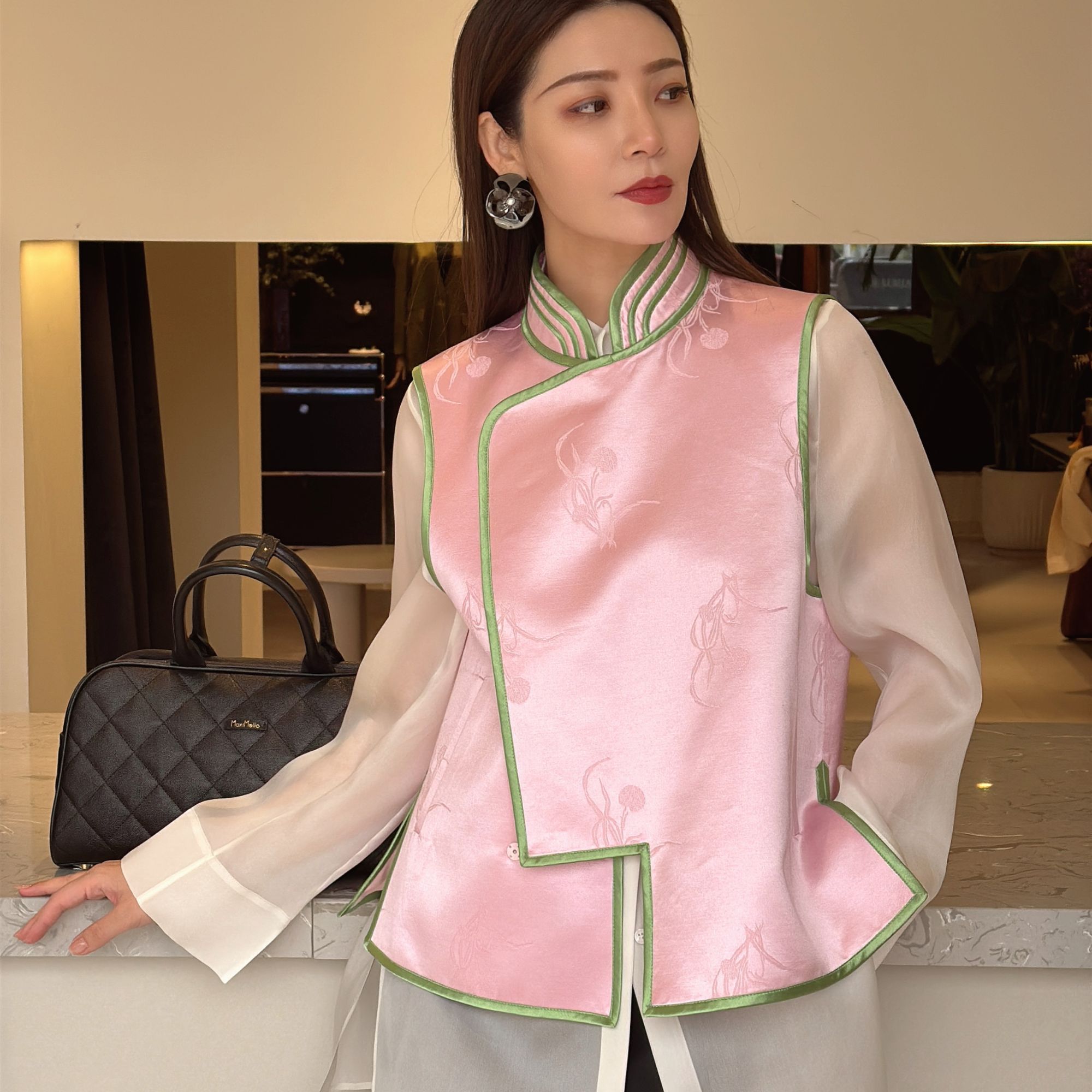 【刘彤推荐】玉琼粉色立领马甲